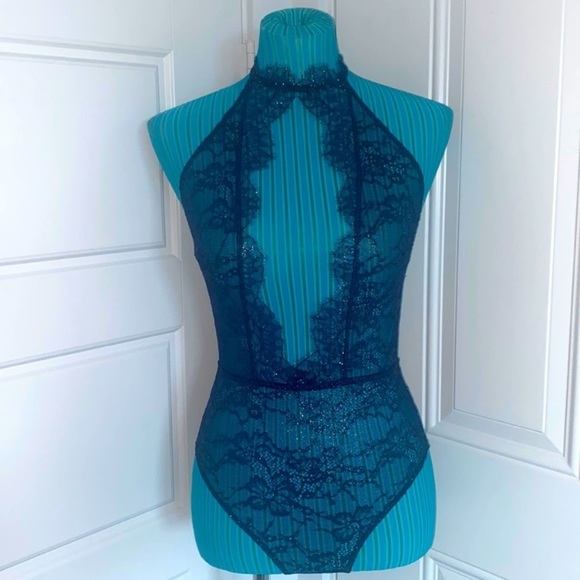 High-Neck Choker Chantilly Lace Teddy Very Sexy Small - Picture 3 of 10